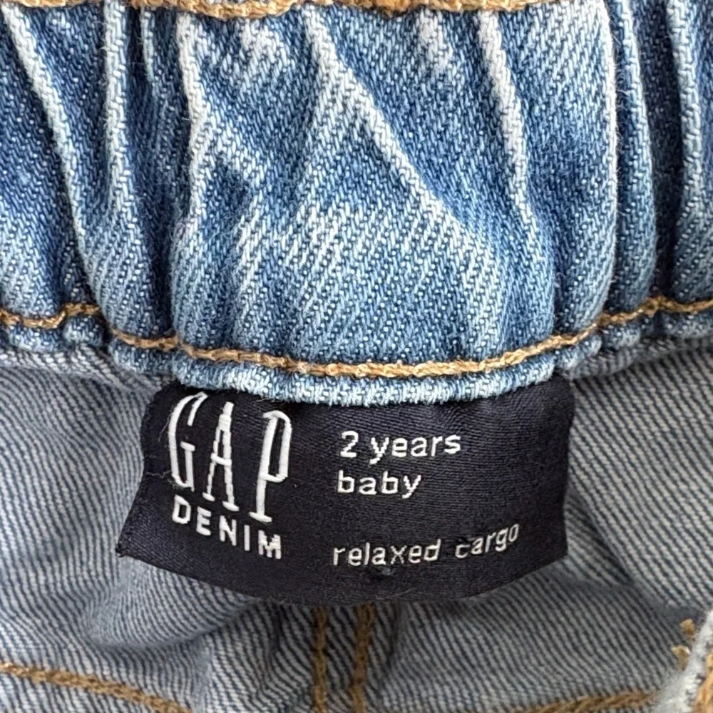 Gap Boys Relaxed Cargo Jeans size 2